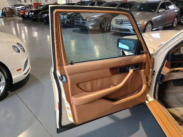 1981 Mercedes-Benz 300 SD Turbo Diesel Clean AutoCheck - 22922060 - 13