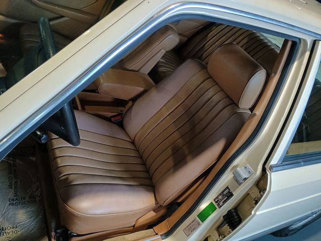 1981 Mercedes-Benz 300 SD Turbo Diesel Clean AutoCheck - 22922060 - 14