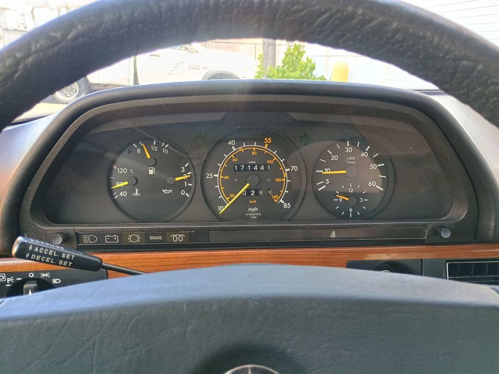 1981 Mercedes-Benz 300 SD Turbo Diesel Clean AutoCheck - 22922060 - 17