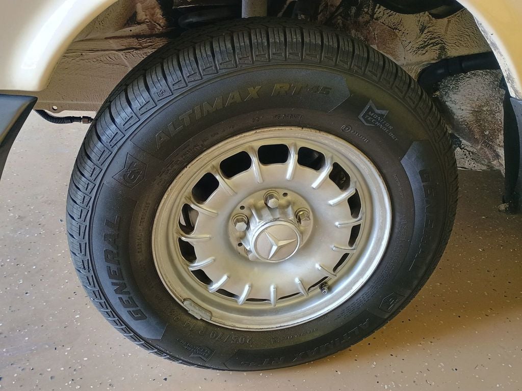 1981 Mercedes-Benz 300 SD Turbo Diesel Clean AutoCheck - 22922060 - 55