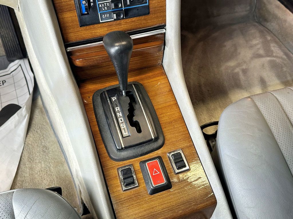 1981 Mercedes-Benz 380 SL380 - 23039868 - 27