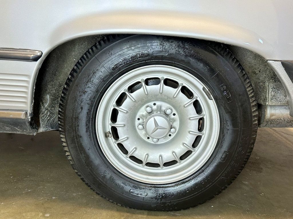 1981 Mercedes-Benz 380 SL380 - 23039868 - 32