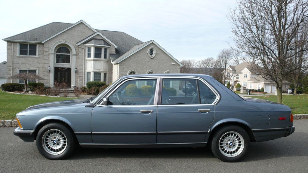 1982 BMW 7 Series  - 17179760 | Video 1