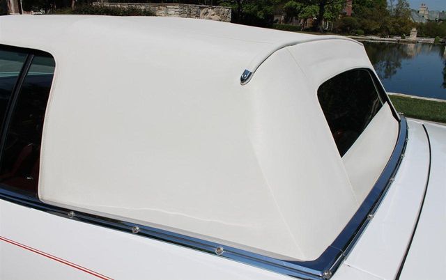 1982 Buick Riviera Base Trim - 12065764 - 14