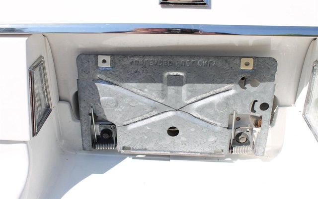 1982 Buick Riviera Base Trim - 12065764 - 20