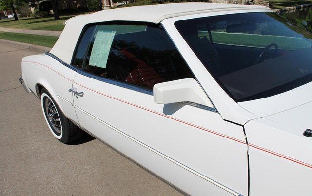 1982 Buick Riviera Base Trim - 12065764 - 26