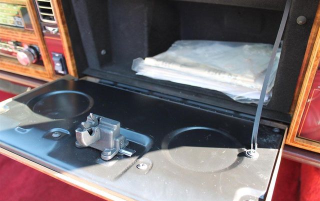 1982 Buick Riviera Base Trim - 12065764 - 41