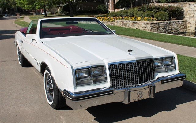 1982 Buick Riviera Base Trim - 12065764 - 83