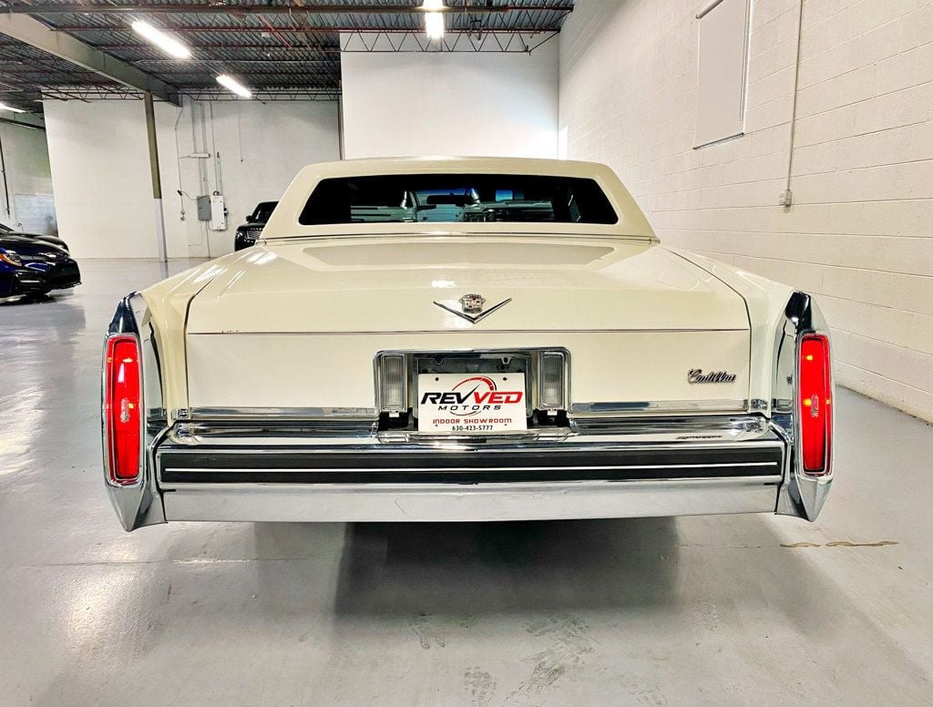 1982 Cadillac DeVille d'Elegance - 22542273 - 4