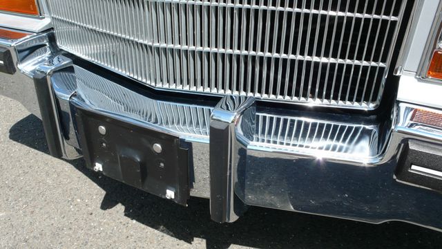 1982 Cadillac Fleetwood Brougham - 15409734 - 11