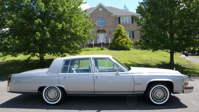 1982 Cadillac Fleetwood Brougham - 15409734 - 1