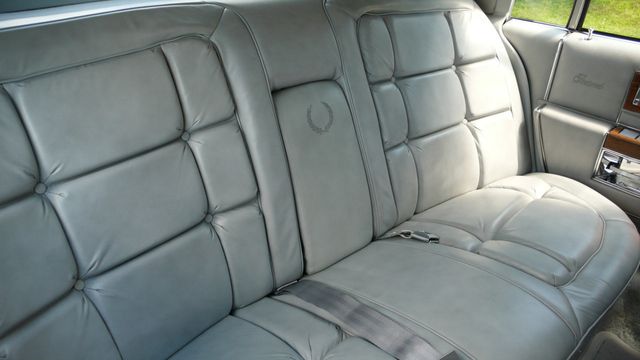 1982 Cadillac Fleetwood Brougham - 15409734 - 24