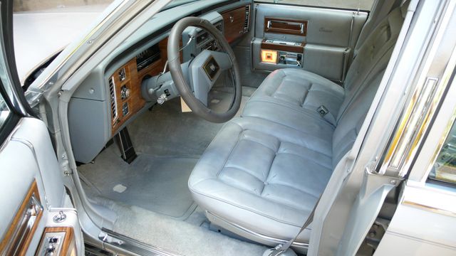 1982 Cadillac Fleetwood Brougham - 15409734 - 26