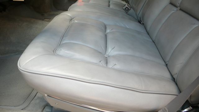 1982 Cadillac Fleetwood Brougham - 15409734 - 29