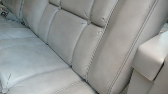 1982 Cadillac Fleetwood Brougham - 15409734 - 30