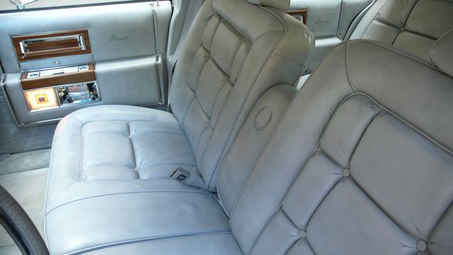 1982 Cadillac Fleetwood Brougham - 15409734 - 31