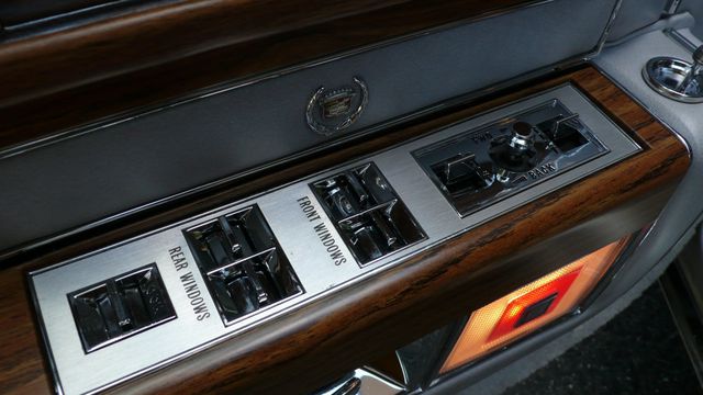 1982 Cadillac Fleetwood Brougham - 15409734 - 37