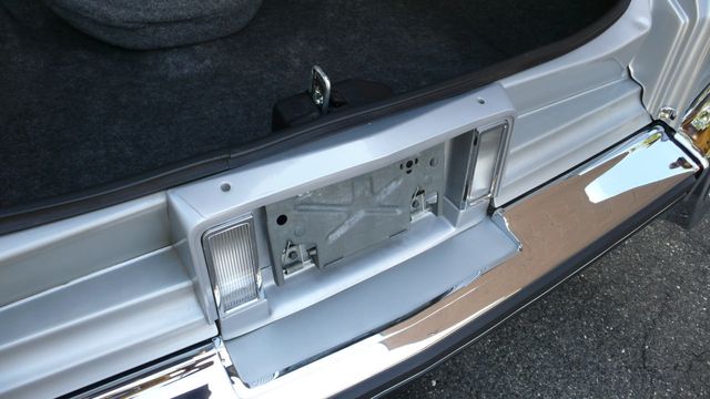 1982 Cadillac Fleetwood Brougham - 15409734 - 71