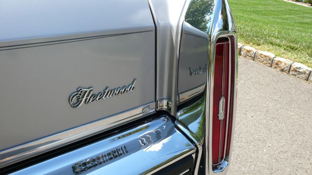 1982 Cadillac Fleetwood Brougham - 15409734 - 73