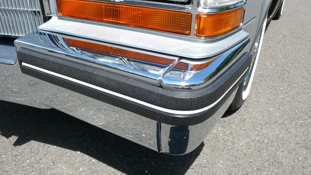 1982 Cadillac Fleetwood Brougham - 15409734 - 7