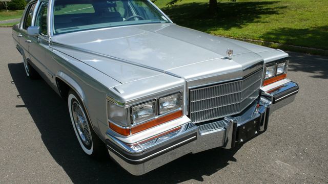 1982 Cadillac Fleetwood Brougham - 15409734 - 89
