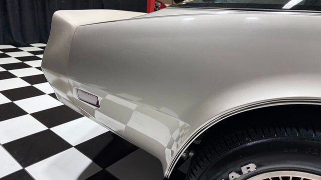 1982 Chevrolet Corvette Collector Edition 2dr Hatchback - 22903340 - 22