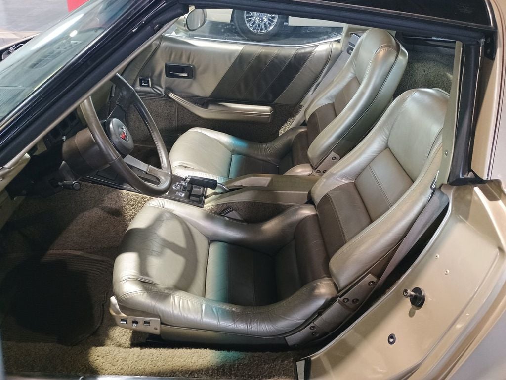 1982 Chevrolet Corvette Collector Edition Clean Carfax - 23067804 - 13