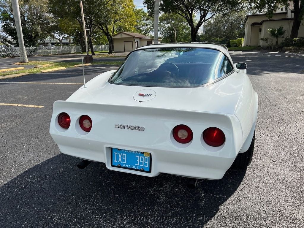 1982 Chevrolet Corvette Coupe T-Top Automatic - 21365604 - 17