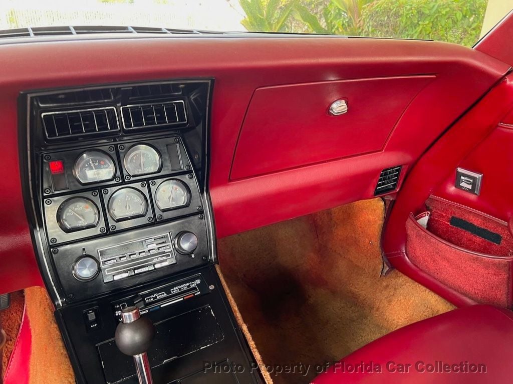 1982 Chevrolet Corvette Coupe T-Top Automatic - 21365604 - 70