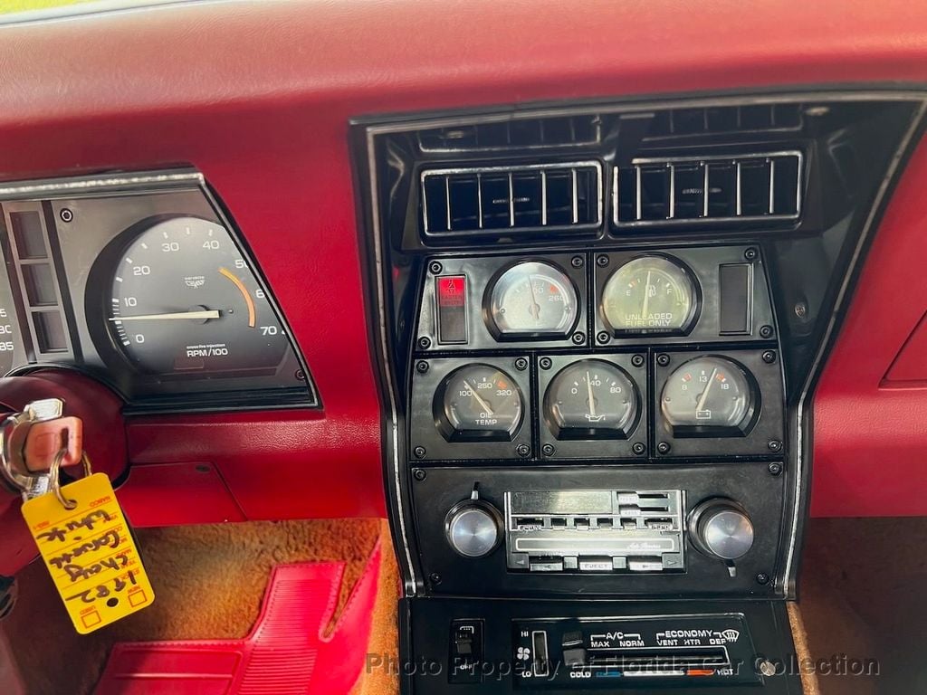 1982 Chevrolet Corvette Coupe T-Top Automatic - 21365604 - 74