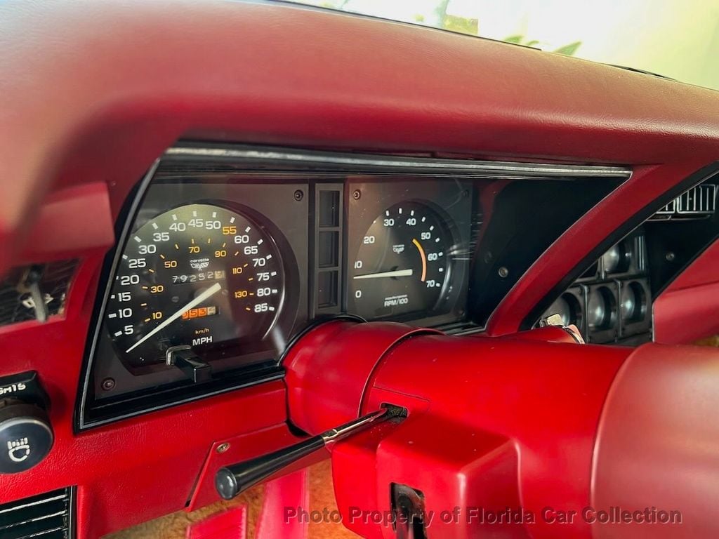 1982 Chevrolet Corvette Coupe T-Top Automatic - 21365604 - 76