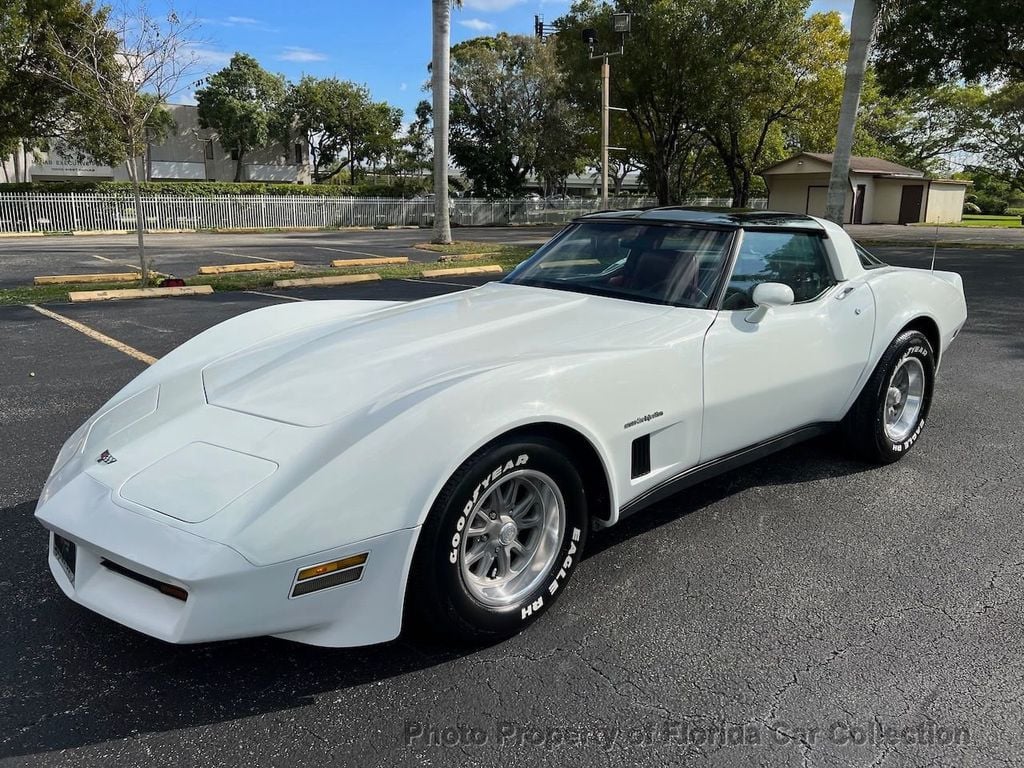 1982 Chevrolet Corvette T-Top Coupe Crossfire Injection - 21365604 - 20