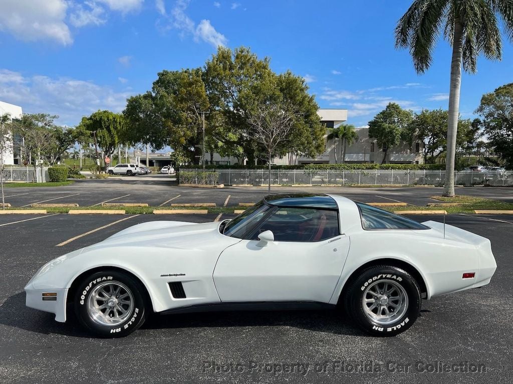1982 Chevrolet Corvette T-Top Coupe Crossfire Injection - 21365604 - 24