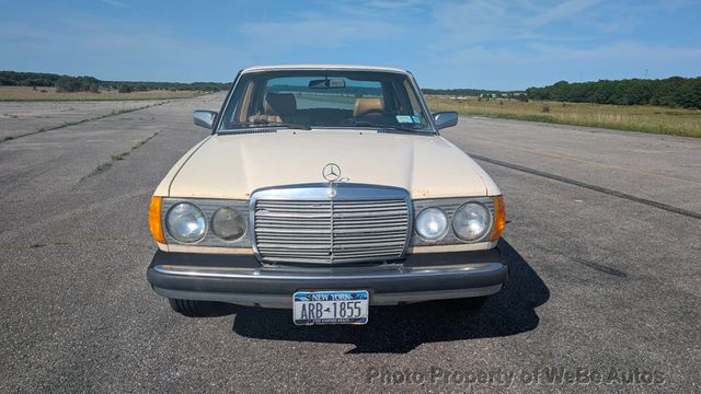 1982 Mercedes-Benz 300 D For Sale - 22863538 - 11