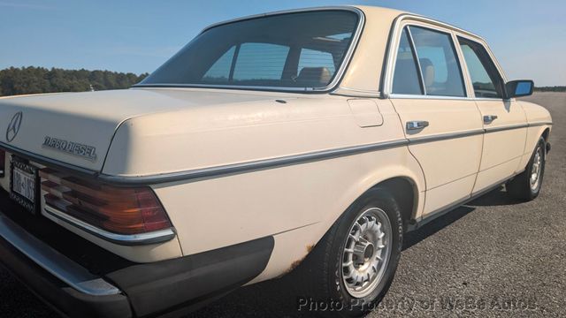 1982 Mercedes-Benz 300 D For Sale - 22863538 - 16