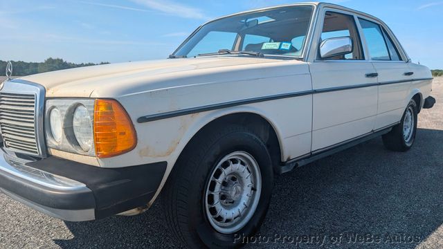 1982 Mercedes-Benz 300 D For Sale - 22863538 - 21