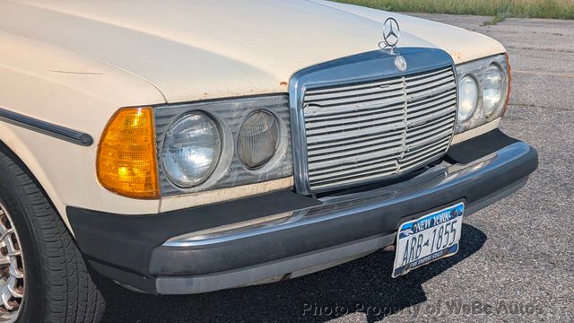 1982 Mercedes-Benz 300 D For Sale - 22863538 - 27