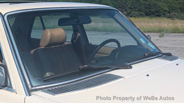 1982 Mercedes-Benz 300 D For Sale - 22863538 - 29