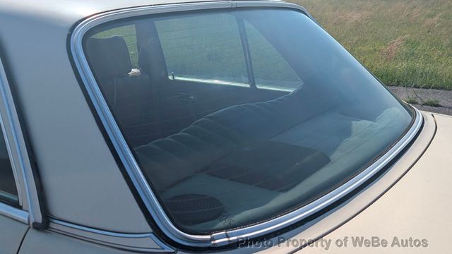 1982 Mercedes-Benz 300 D For Sale - 22863538 - 35