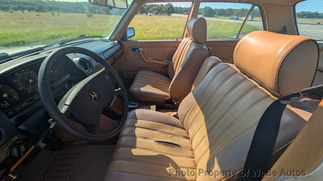 1982 Mercedes-Benz 300 D For Sale - 22863538 - 38