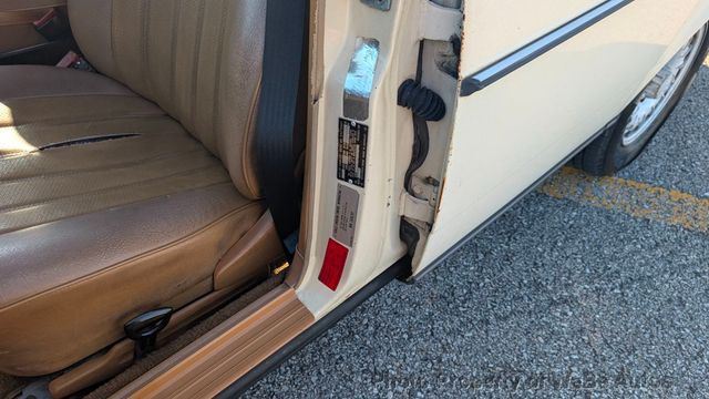 1982 Mercedes-Benz 300 D For Sale - 22863538 - 92