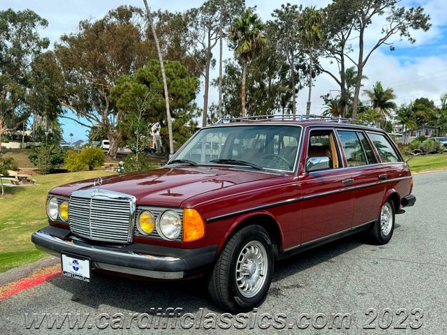 1982 Mercedes-Benz 300TD Wagon  - 22165847 - 0
