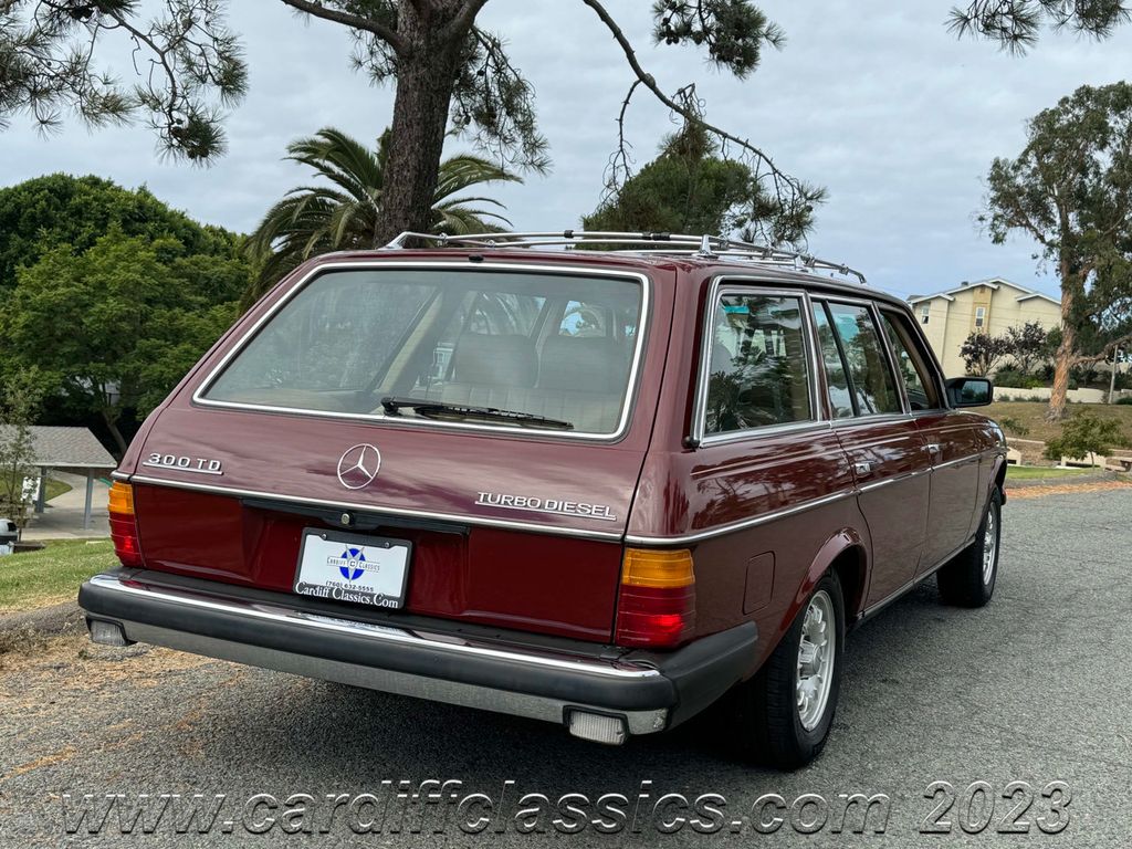 1982 Mercedes-Benz 300TD Wagon - 22165847 - 9