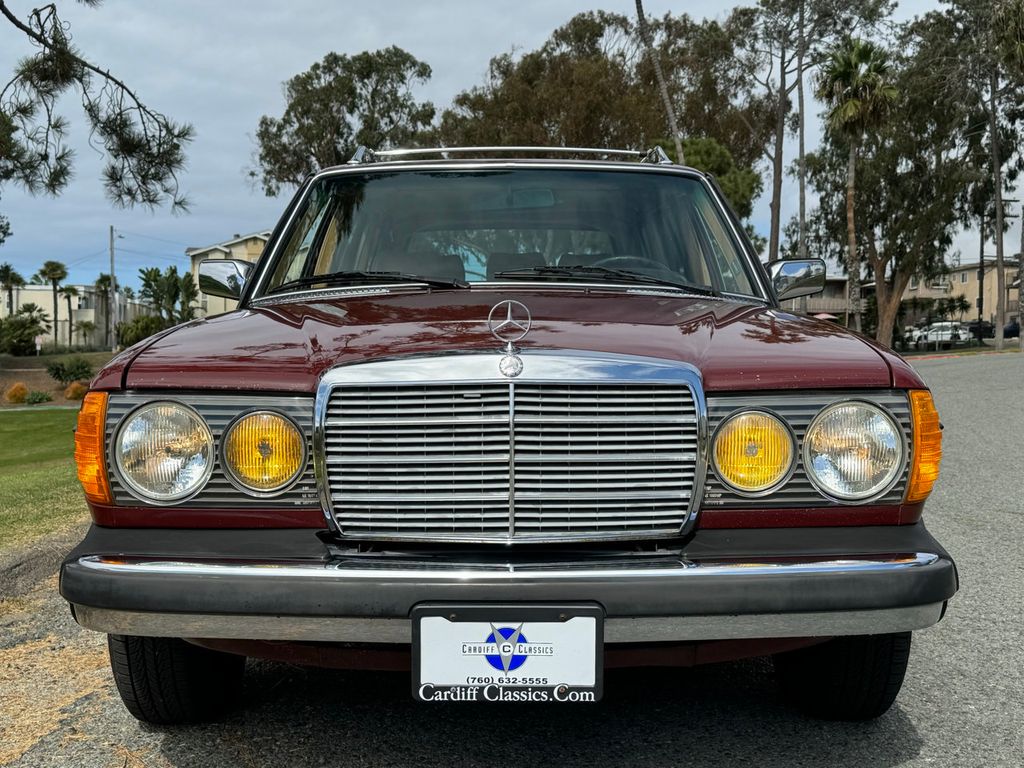 1982 Mercedes-Benz 300TD Wagon - 22165847 - 11