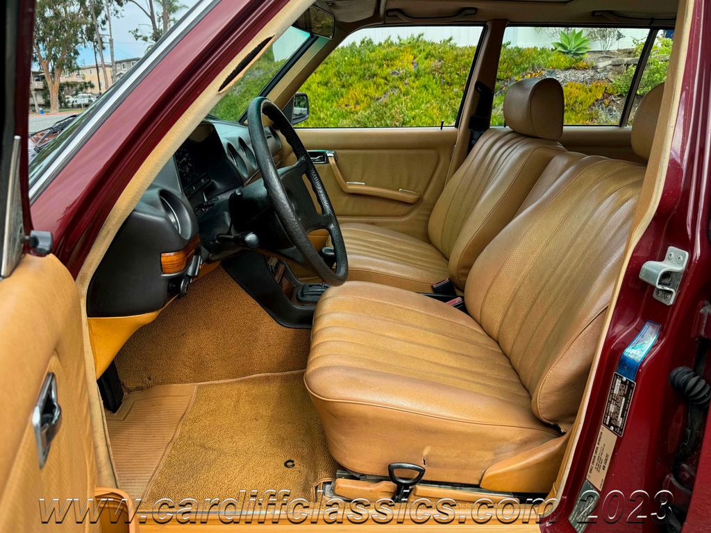 1982 Mercedes-Benz 300TD Wagon - 22165847 - 17