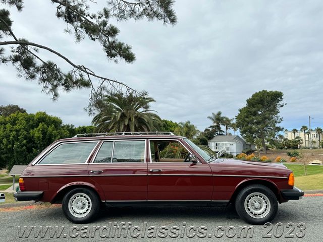 1982 Mercedes-Benz 300TD Wagon  - 22165847 - 3