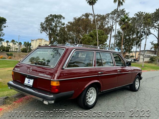 1982 Mercedes-Benz 300TD Wagon  - 22165847 - 5