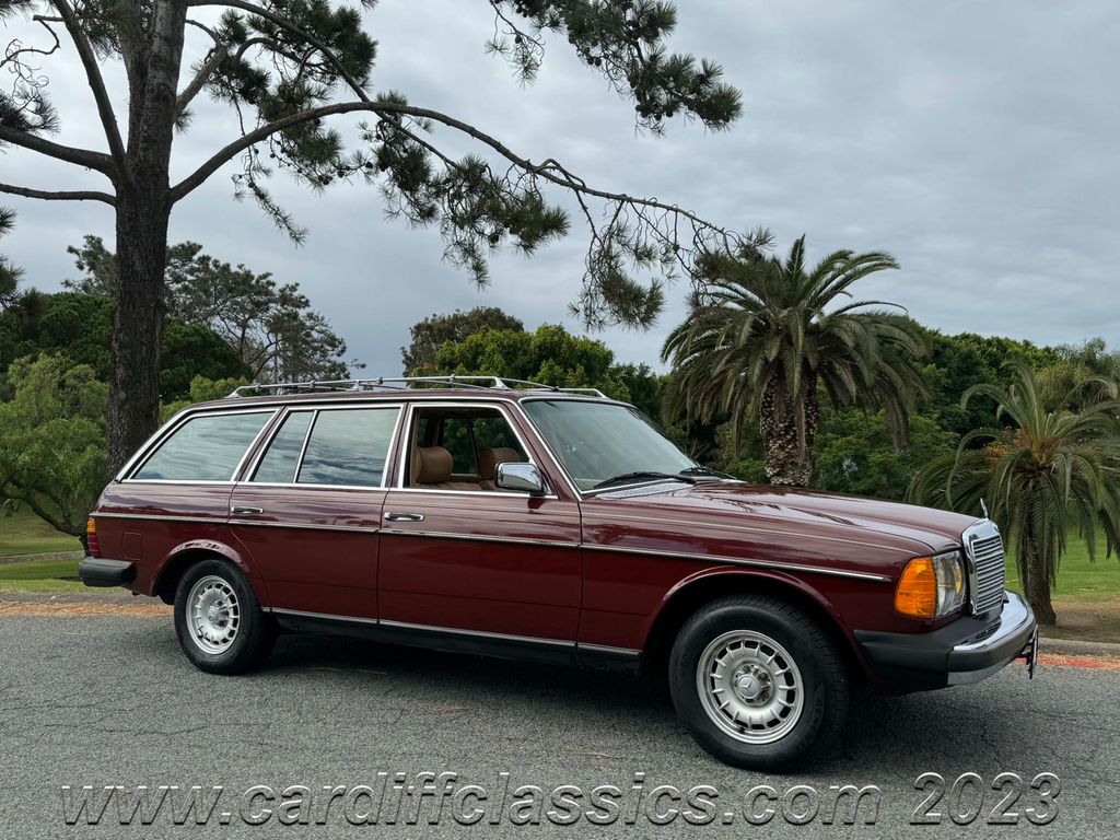 1982 Mercedes-Benz 300TD Wagon - 22165847 - 7