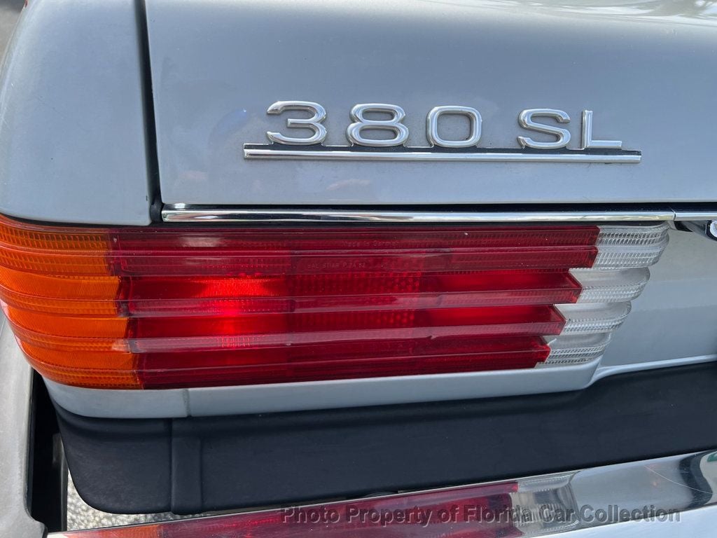1982 Mercedes-Benz 380 SL 380SL Convertible Roadster - 22350678 - 34