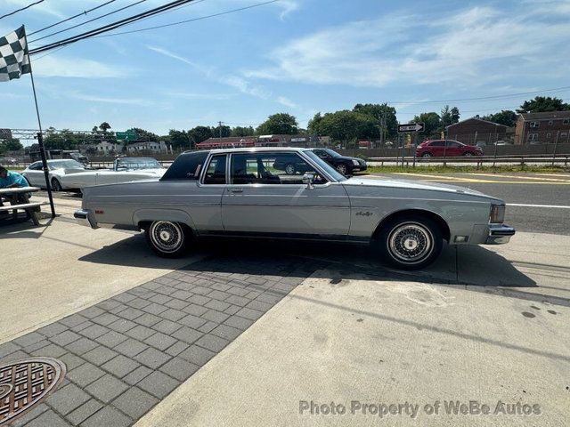 1982 Oldsmobile 98 2dr Coupe Regency - 22488514 - 24